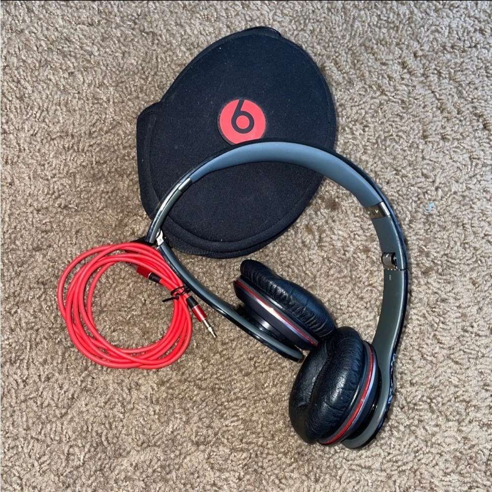 Beats Solo by Dr Dre